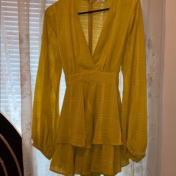 Romper - Picture 2 of 6